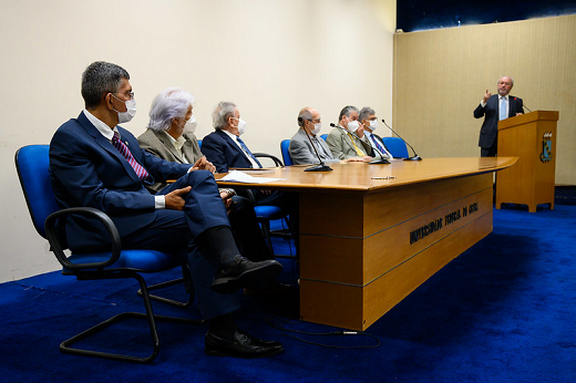 ft_220215_economia2_gr